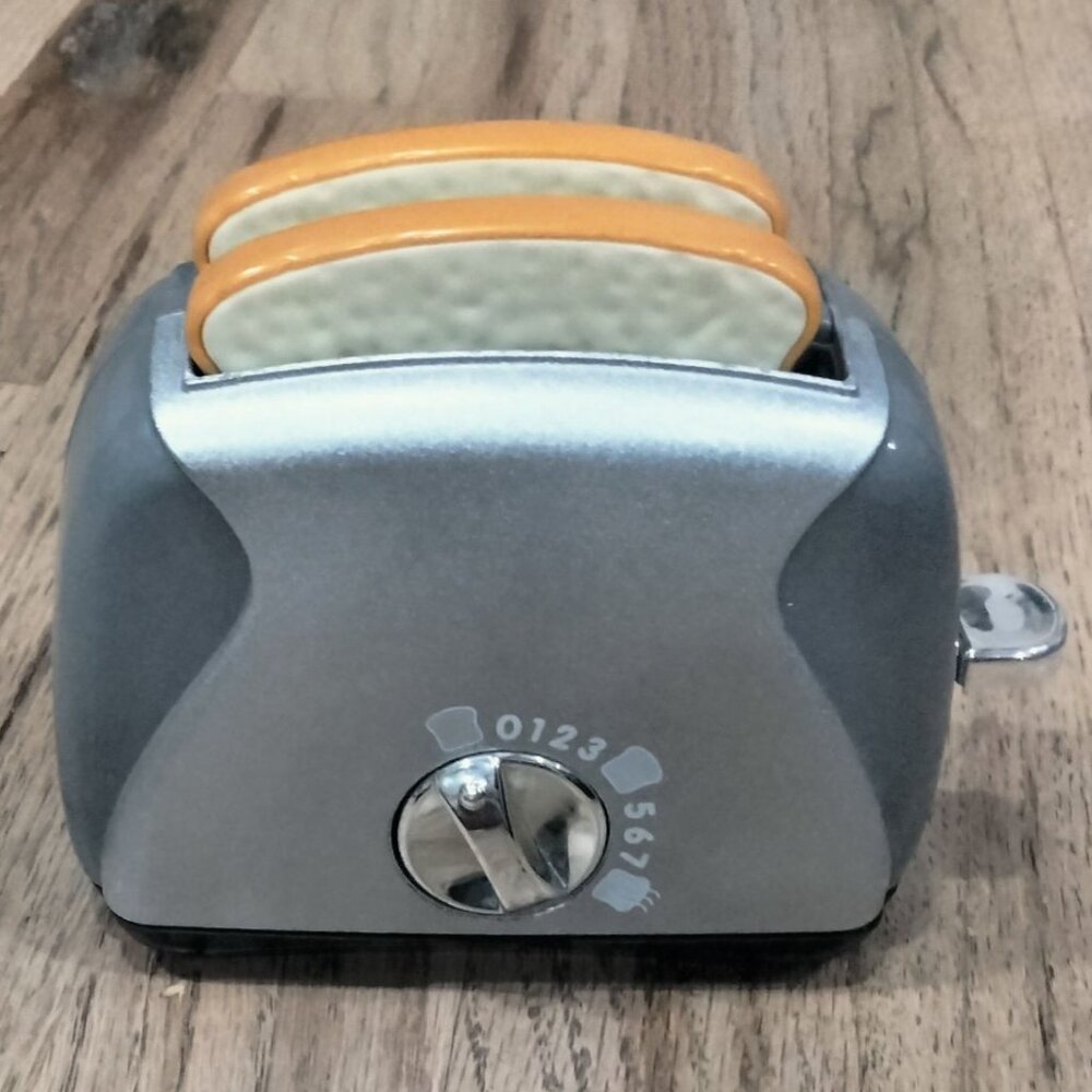 Playgo Pop Up Toaster Toy Bread Slices Gray